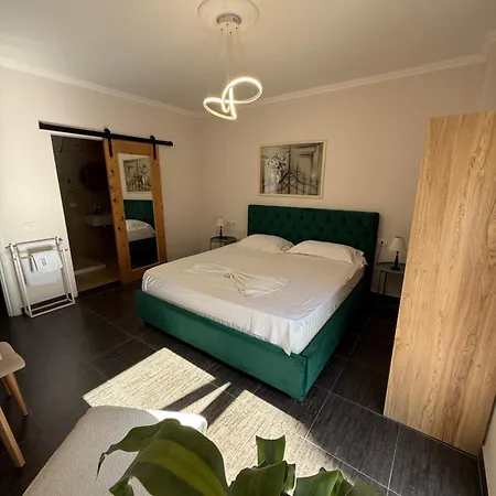 Emerald By Adore, Apartamento